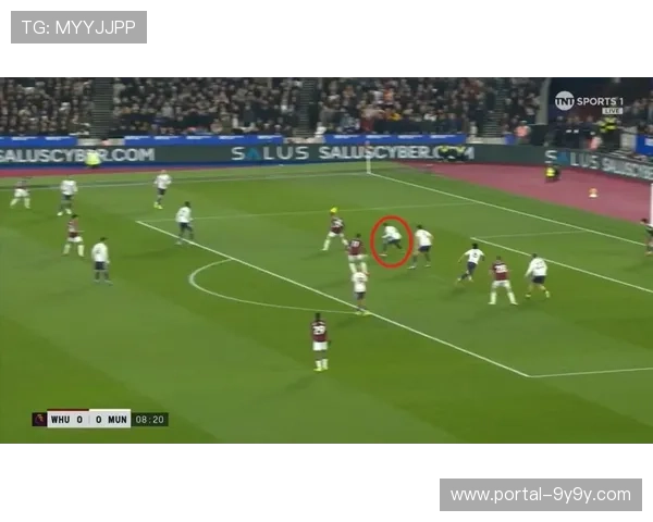 西汉姆联1-1憾平曼联，舍什科补时凌空垫射上演读秒绝平